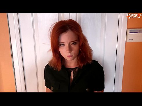❤️ Zaštitar kaznio zgodnu ženu zbog krađe - sperma u usta ❤❌ Analni video kod nas