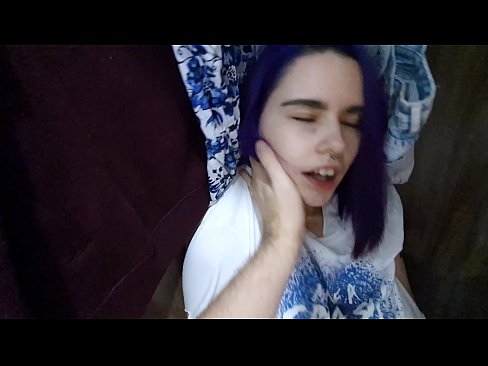 ❤️ Našao sam svoju sestru u ormaru i pomogao joj da svrši ❤❌ Analni video kod nas